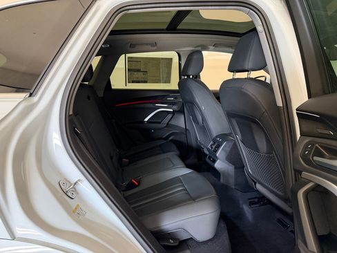 New 2026 Audi Q5 Premium Plus AWD/4WD image 32