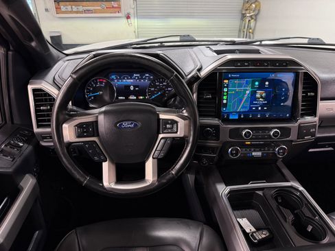 Used 2022 Ford F350 Platinum AWD/4WD image 24