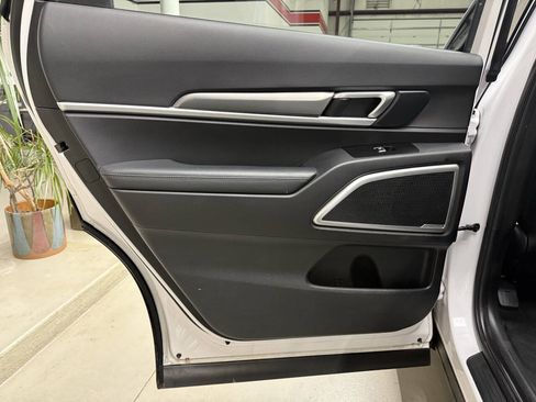 Used 2021 Kia Telluride S AWD/4WD image 13