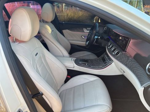 Used 2021 Mercedes-Benz E 53 AMG 4MATIC Sedan image 36