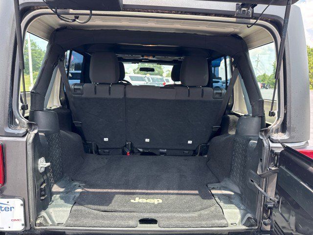 Used 2017 Jeep Wrangler Unlimited Sport w/ Max Tow Package AWD/4WD image 12
