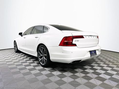 Used 2019 Volvo S90 T5 Momentum image 16