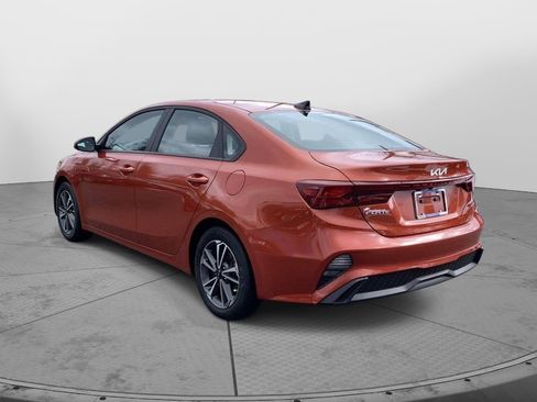 Used 2023 Kia Forte LXS w/ LXS Technology Package image 5