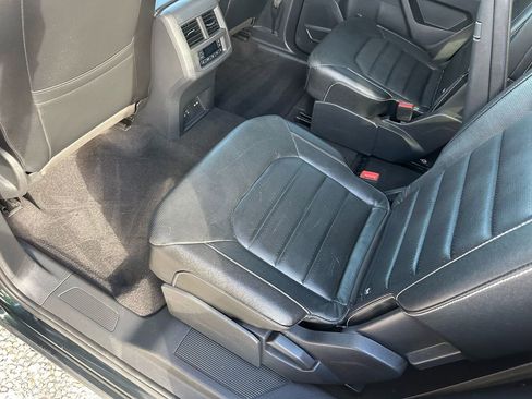 Used 2021 Volkswagen Atlas SEL Premium image 34