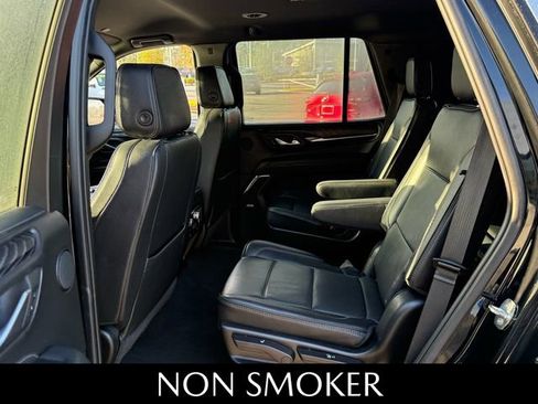 Used 2023 GMC Yukon Denali image 6