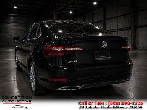 Used 2019 Volkswagen Jetta R-Line FWD image 3