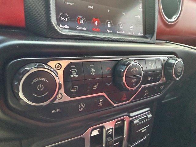 Used 2019 Jeep Wrangler Unlimited Rubicon w/ Dual Top Group AWD/4WD image 24