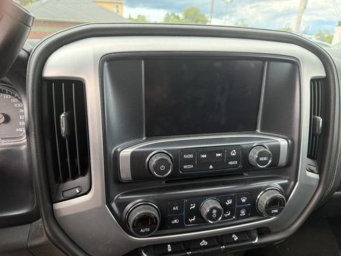Used 2017 GMC Sierra 1500 SLE w/ SLE Value Package AWD/4WD image 17