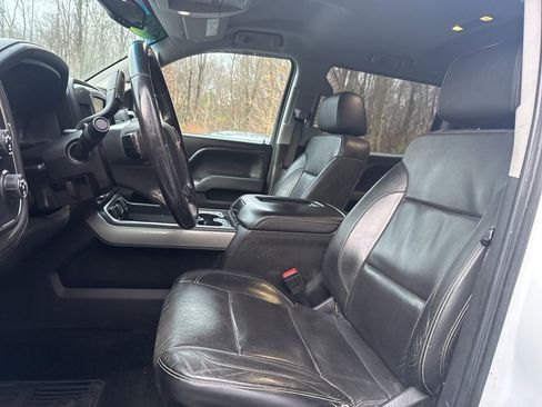 Used 2018 Chevrolet Silverado 1500 LTZ Z71 image 15