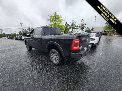 Used 2024 RAM 2500 Limited w/ Safety Group AWD/4WD image 10