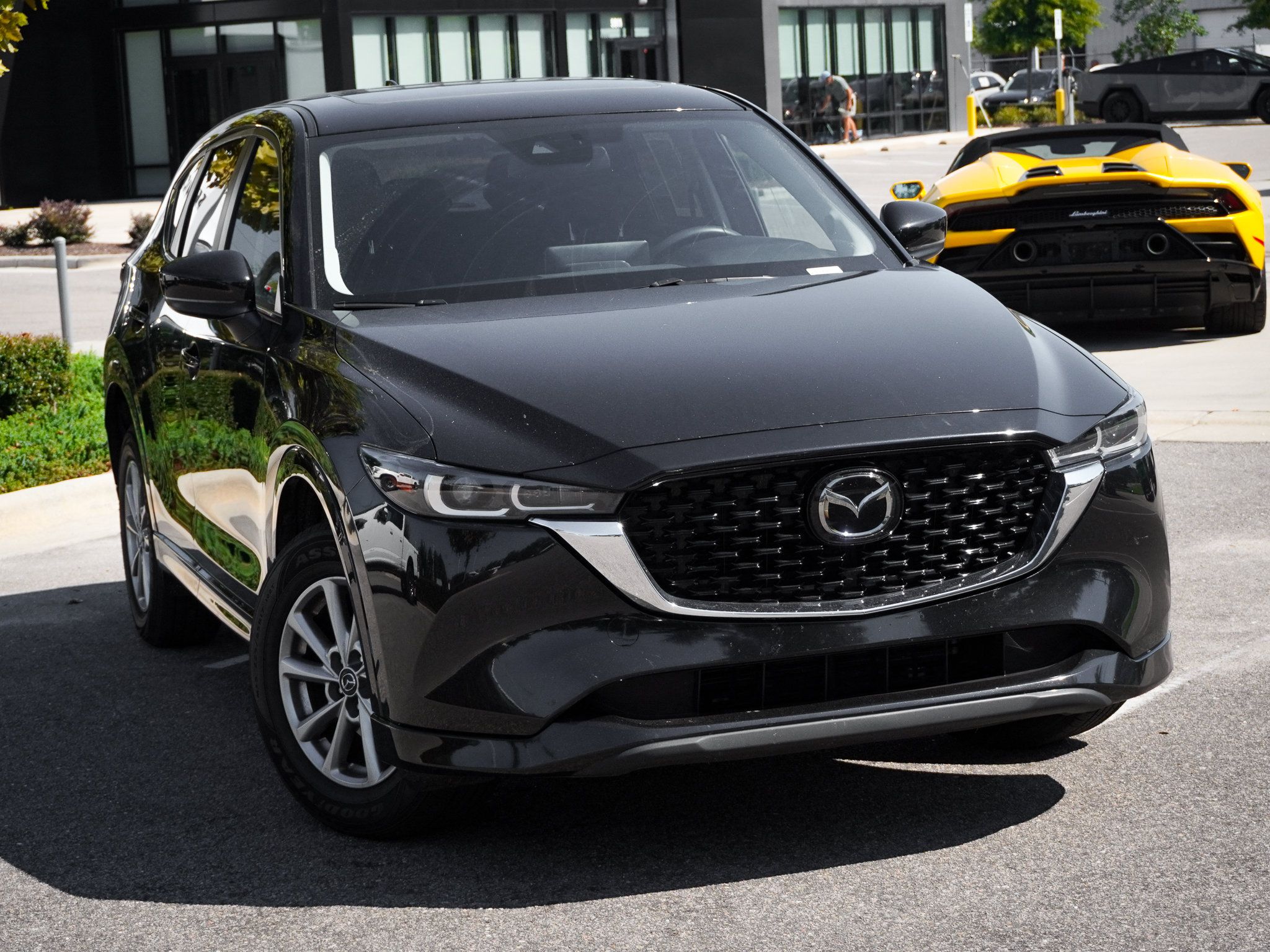 Used 2025 MAZDA CX-5 AWD 2.5 S w/ Preferred Package image 2