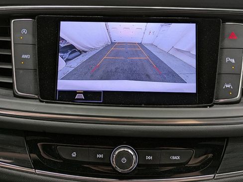 Used 2023 Buick Enclave Essence w/ Experience Buick Package AWD/4WD image 17