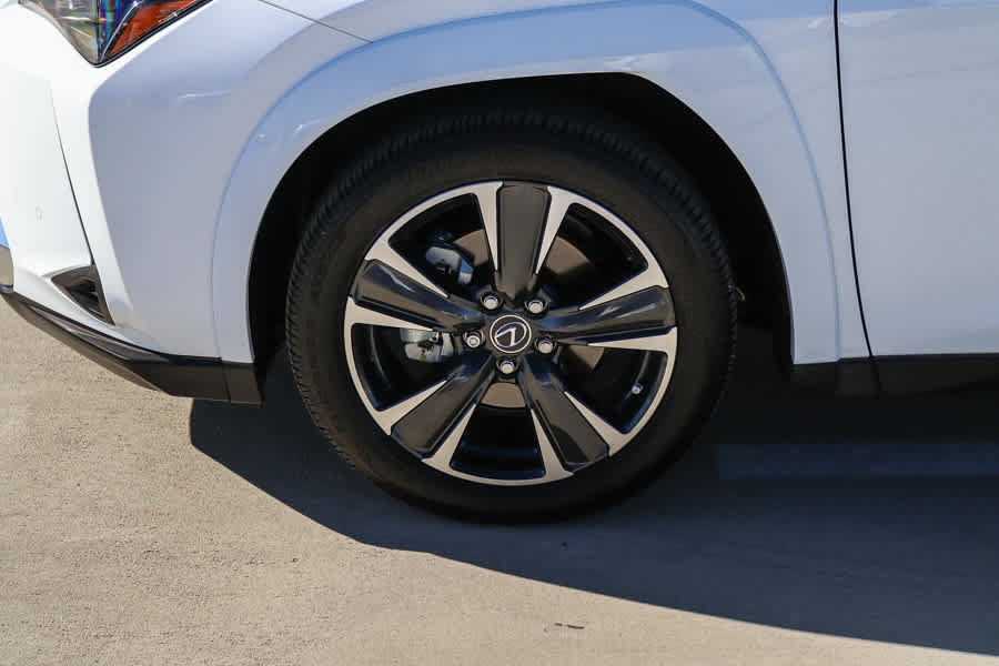 Certified 2026 Lexus UX 300h FWD w/ Accessory Package (Z2) image 11