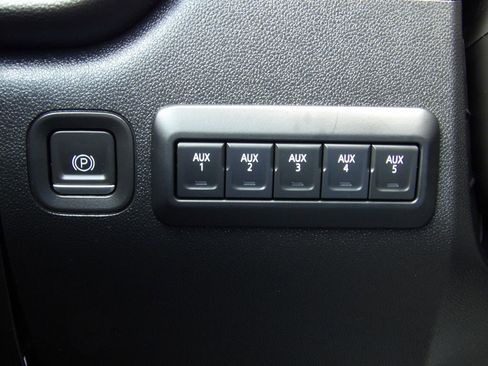 Used 2024 Chevrolet Silverado 3500 W/T w/ WT Convenience Package image 20