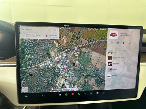 Used 2022 Tesla Model X AWD/4WD image 36