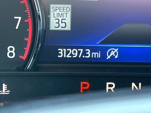 Used 2023 Ford Explorer XLT w/ Equipment Group 202A image 23