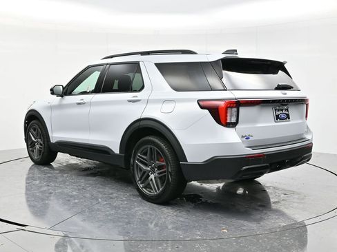 New 2026 Ford Explorer ST-Line w/ ST-Line Street Pack image 7