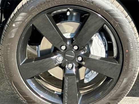 New 2026 Land Rover Defender 110 S image 25