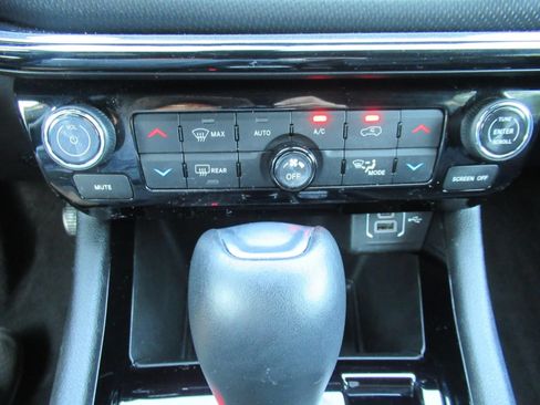 Certified 2026 Jeep Compass Limited AWD/4WD image 28