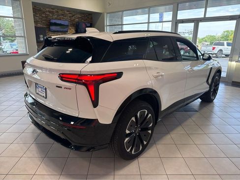 Used 2024 Chevrolet Blazer EV RS AWD/4WD image 12