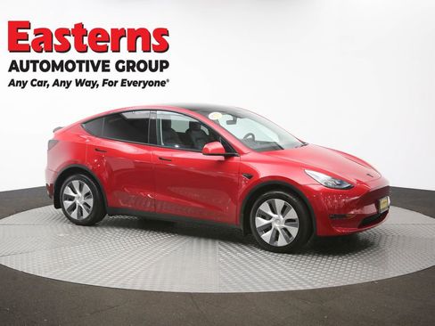 Used 2022 Tesla Model Y Long Range image 42