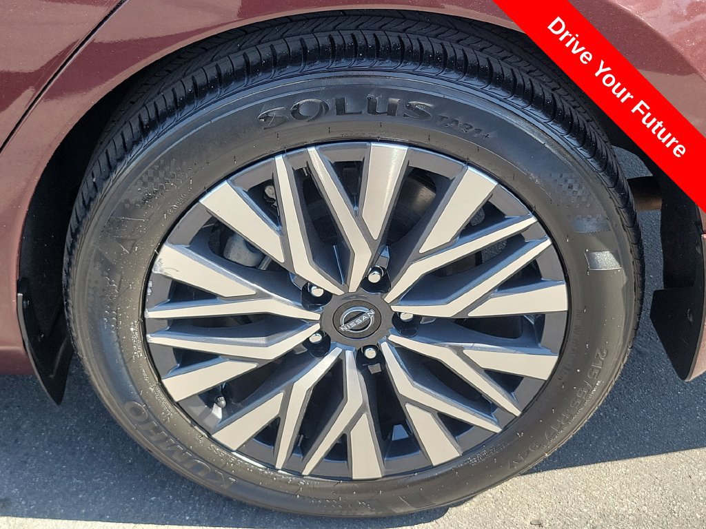 Used 2024 Nissan Altima 2.5 SV FWD image 26