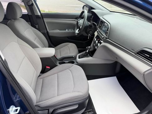Used 2019 Hyundai Elantra SEL FWD image 18