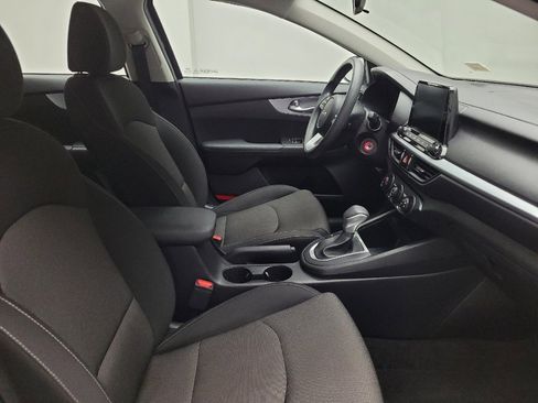 Used 2023 Kia Forte LXS w/ LXS Technology Package image 21
