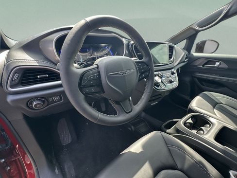 New 2026 Chrysler Pacifica Select w/ S Appearance Package FWD image 36