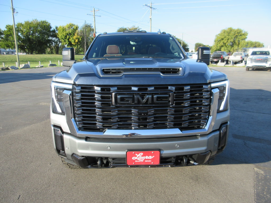 Used 2024 GMC Sierra 2500 Denali Ultimate AWD/4WD image 13