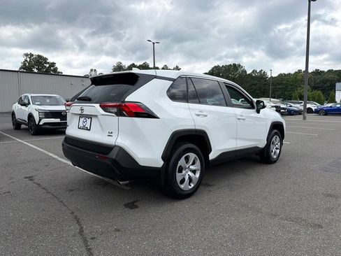 Used 2024 Toyota RAV4 LE AWD/4WD image 5