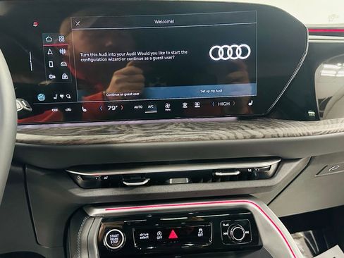 Certified 2025 Audi Q5 Premium w/ Convenience Package image 11