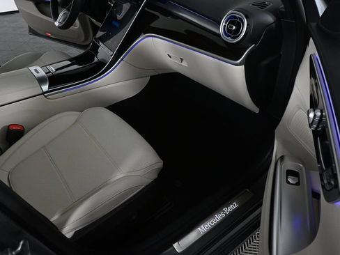 Certified 2022 Mercedes-Benz C 300 4MATIC Sedan image 21
