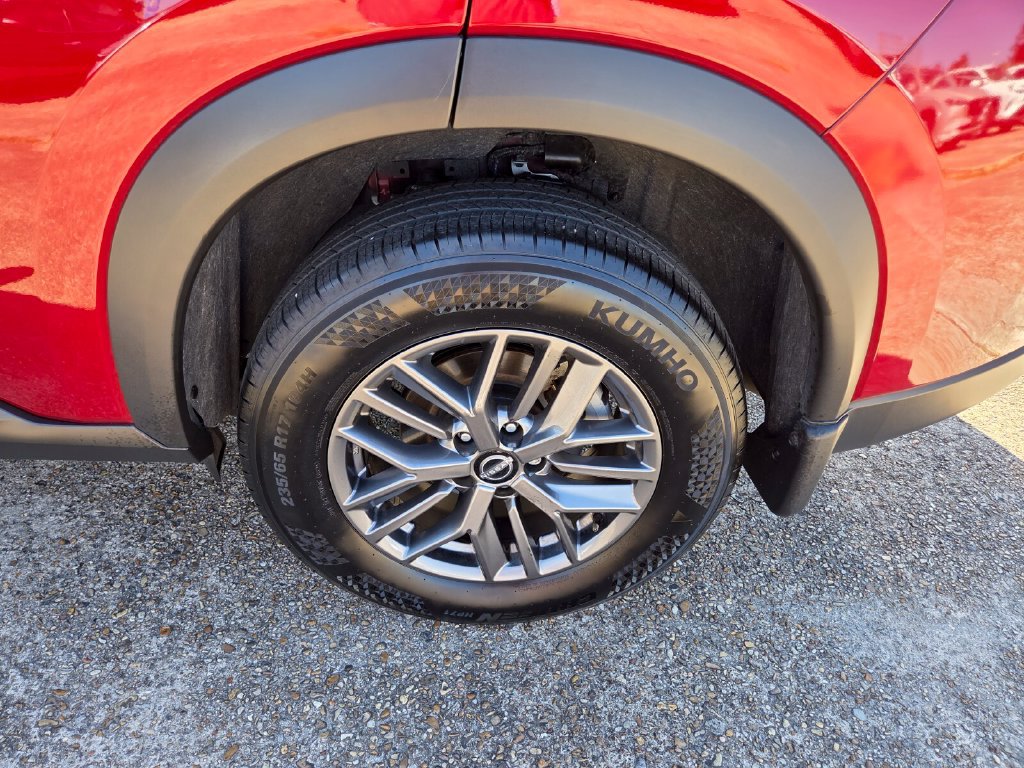 Used 2026 Nissan Rogue S FWD image 25