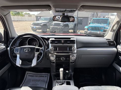 Used 2011 Toyota 4Runner SR5 AWD/4WD image 8