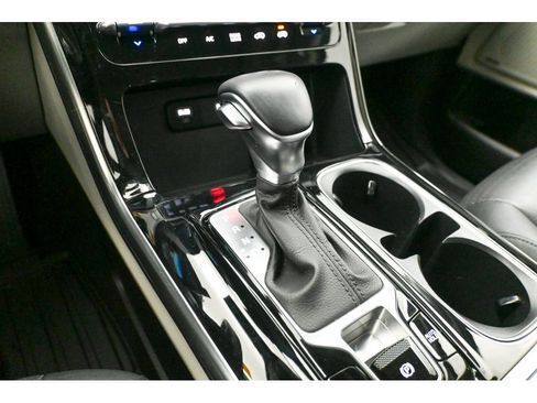 Used 2022 Kia Carnival SX Prestige image 47