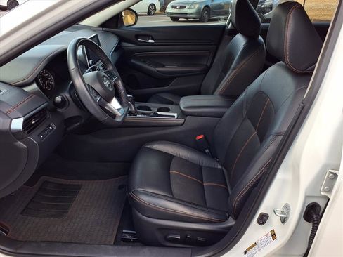 Used 2022 Nissan Altima 2.0 SR image 11