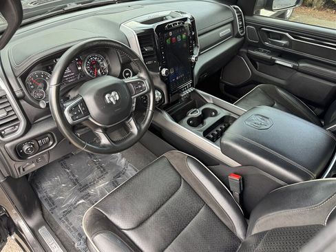Used 2022 RAM 1500 Laramie AWD/4WD image 2