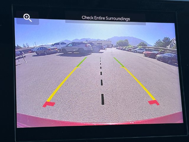 Used 2023 Jeep Grand Cherokee Laredo AWD/4WD image 15