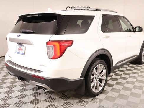 Used 2021 Ford Explorer Platinum w/ Equipment Group 601A AWD/4WD image 23