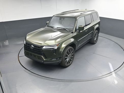 Used 2024 Lexus GX 550 w/ Cold Area Package image 33