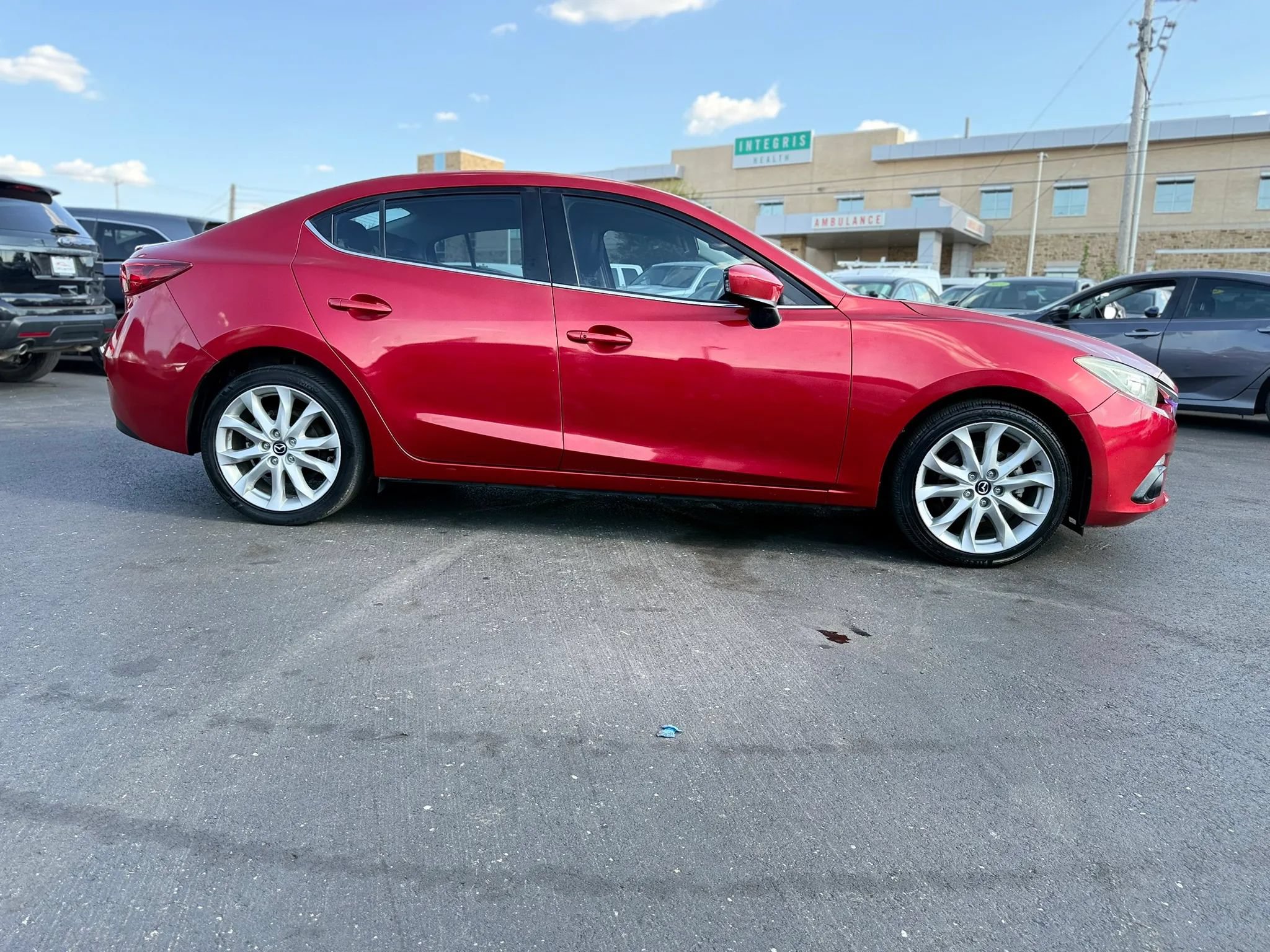 Used 2015 MAZDA MAZDA3 s Touring FWD image 2