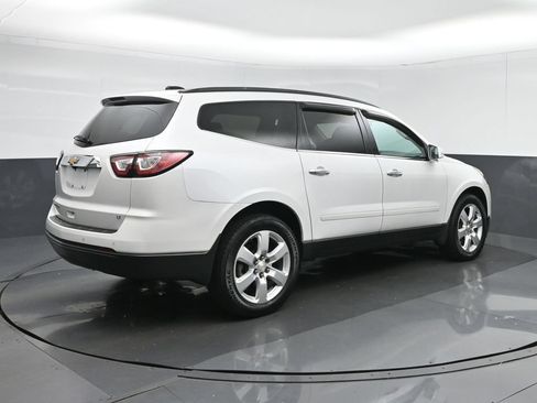 Used 2017 Chevrolet Traverse LT w/ Style and Technology Package AWD/4WD image 7
