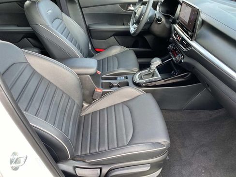 Used 2023 Kia Forte GT-Line w/ GT-Line Premium Package FWD image 24
