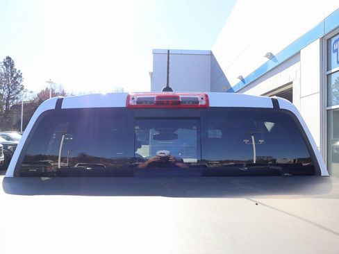 Used 2024 GMC Canyon Elevation w/ Convenience Package image 30