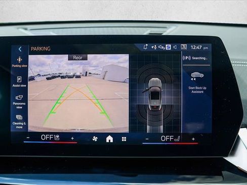 New 2026 BMW X2 xDrive28i w/ Convenience Package AWD/4WD image 17