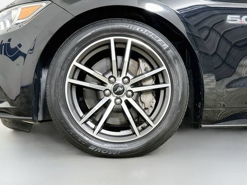 Used 2017 Ford Mustang GT Premium RWD image 37