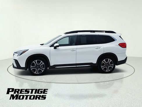 Used 2023 Subaru Ascent Limited AWD/4WD image 5