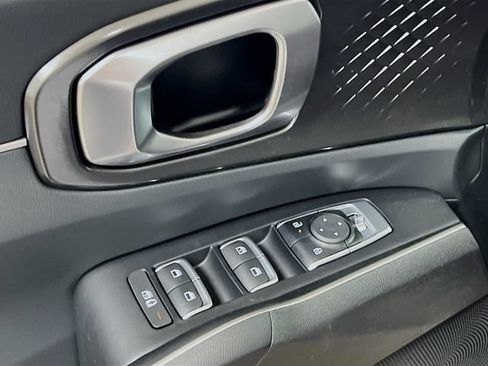 New 2026 Kia Sorento LX FWD image 17
