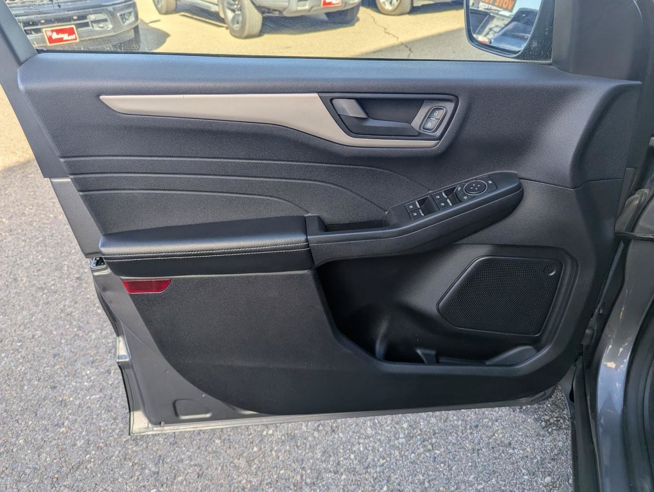 Used 2022 Ford Escape S AWD/4WD image 9